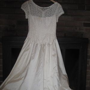 Vintage wedding dress